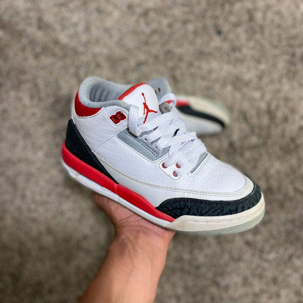 Jordan 3 III Retro Fire Red